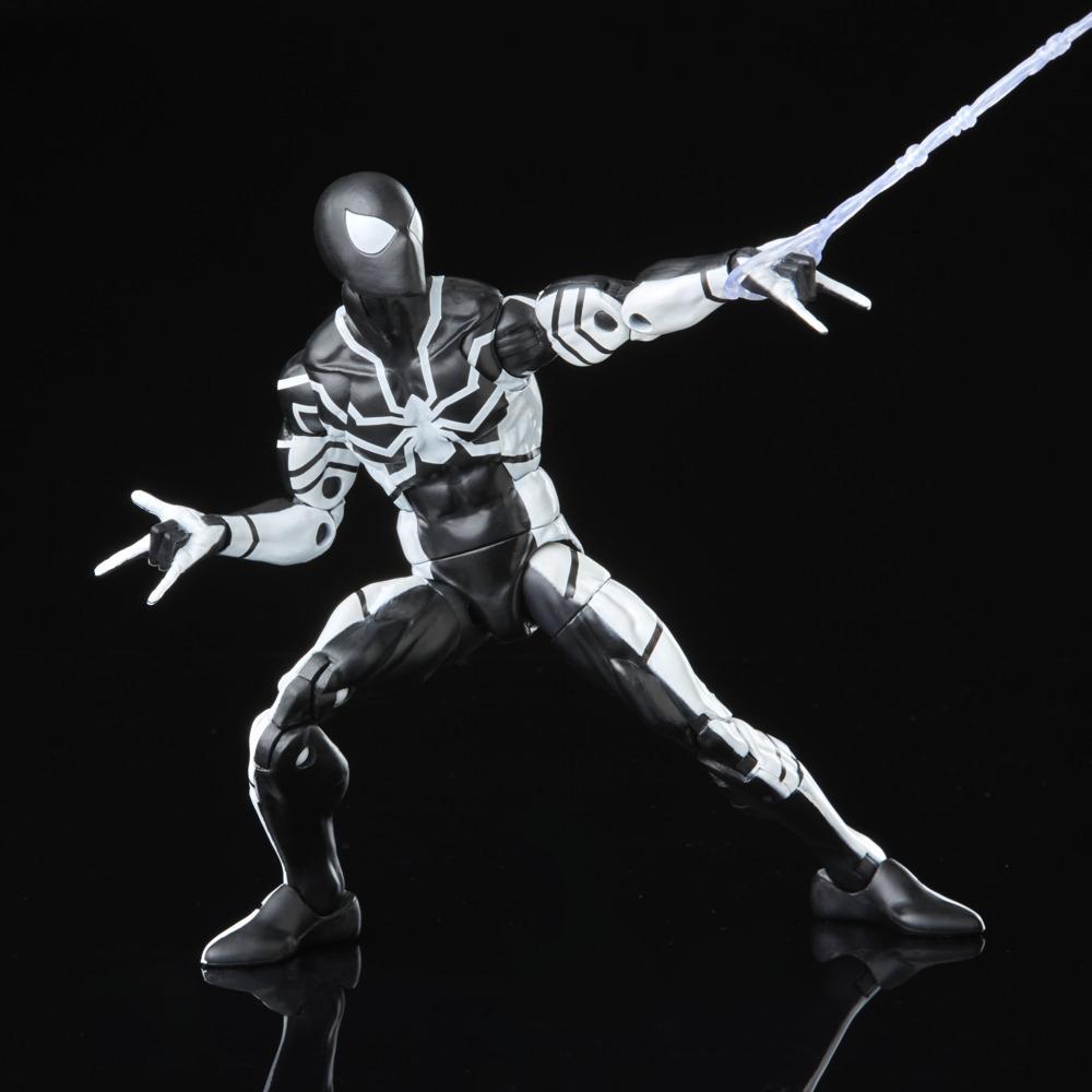 Marvel Legends Series Spider-Man Future Foundation Spider-Man (Stealth Suit), Includes 4 Accessories